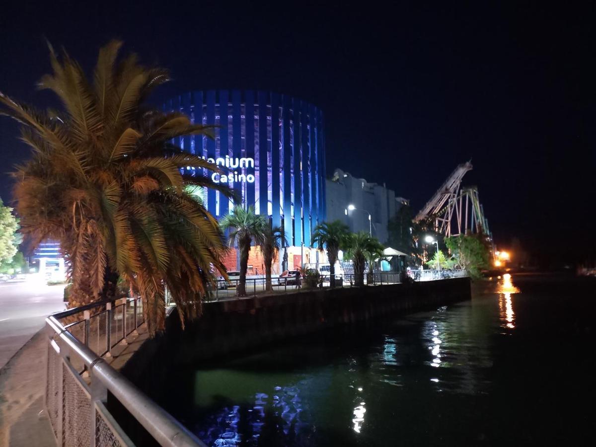 Alojamiento En Tigre Buenos Aires Hotel Luaran gambar